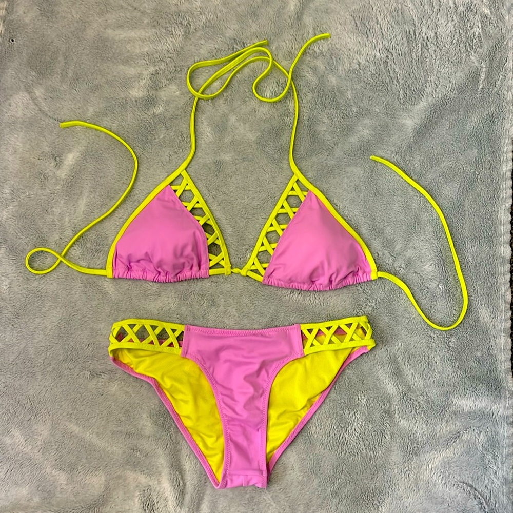 Victoria’s Secret Size Small Bikini - like new condition